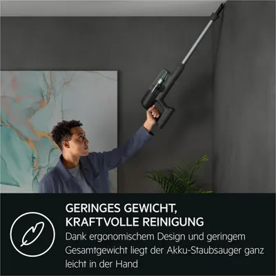 Aspirator vertical AEG Serie 7000 OKO